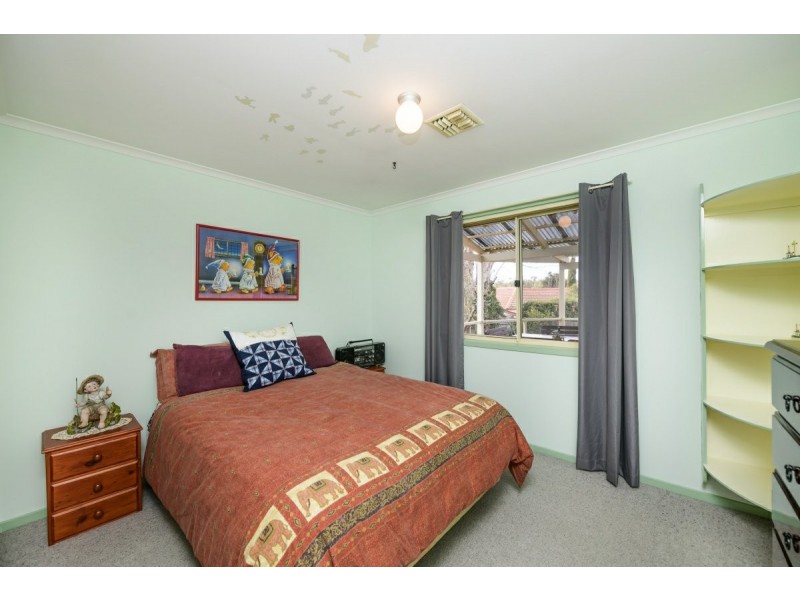 7 Pooley Street, Queanbeyan NSW 2620