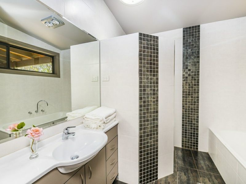 42 Severne Street, Greenleigh NSW 2620