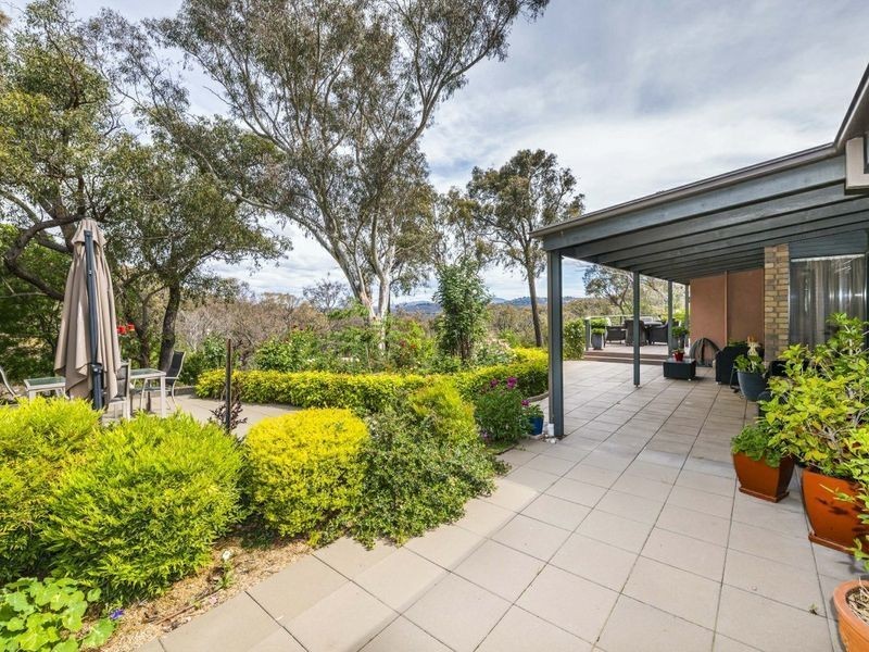 42 Severne Street, Greenleigh NSW 2620