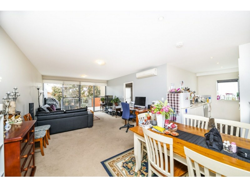 17B/17 Uriarra Road, Queanbeyan NSW 2620