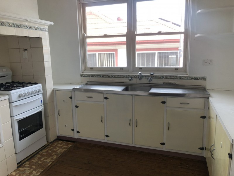 39 The Crescent, Queanbeyan NSW 2620