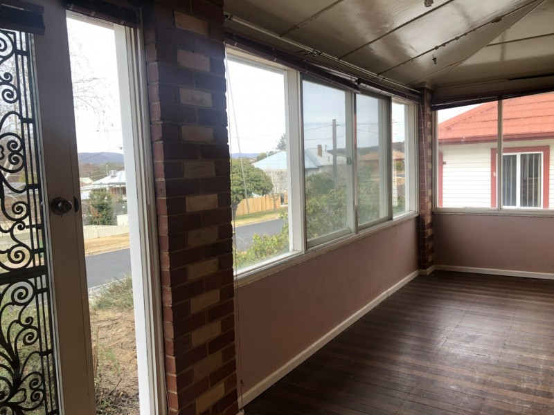 39 The Crescent, Queanbeyan NSW 2620