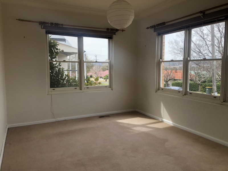 39 The Crescent, Queanbeyan NSW 2620