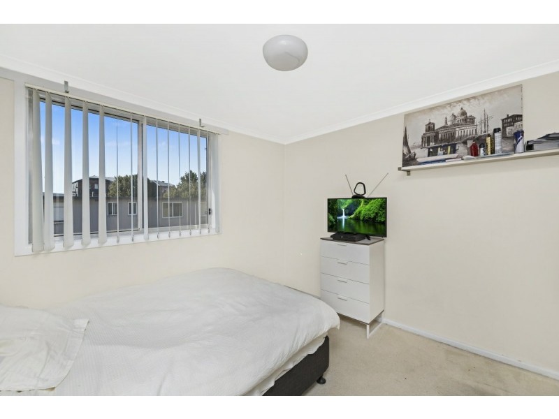 5/10 Stornaway Road, Queanbeyan NSW 2620