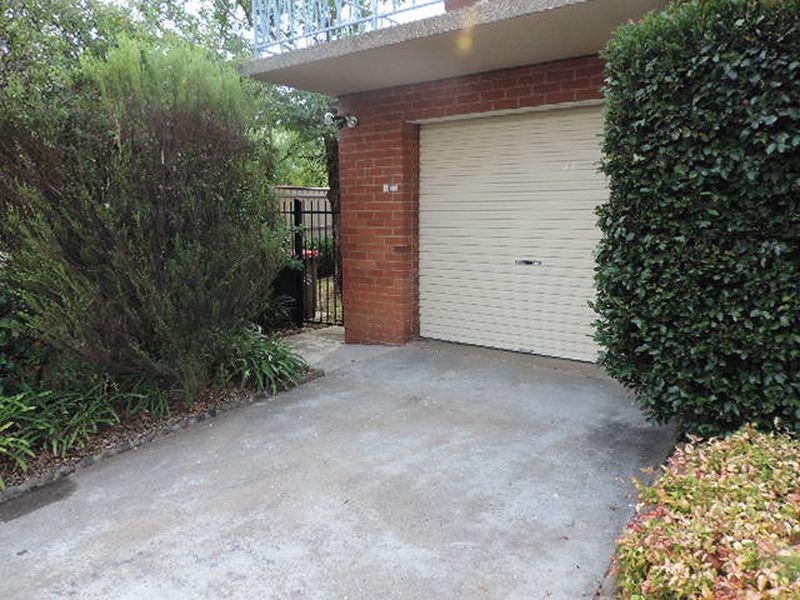 52A Crest Road, Queanbeyan NSW 2620