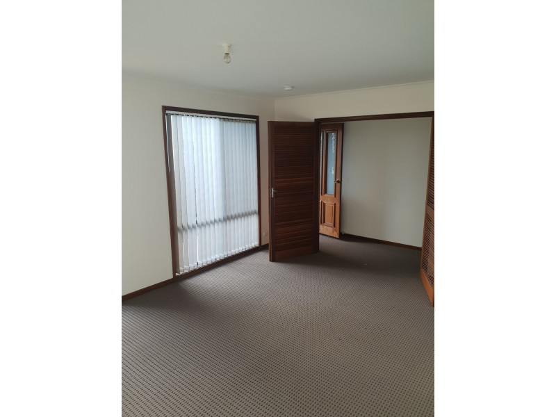 2/34 Bungendore Road, Queanbeyan NSW 2620