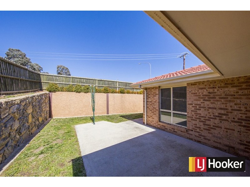 15 Telopea Place, Queanbeyan West NSW 2620