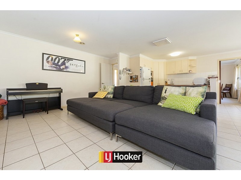 6 Ironbark Circuit, Jerrabomberra NSW 2619