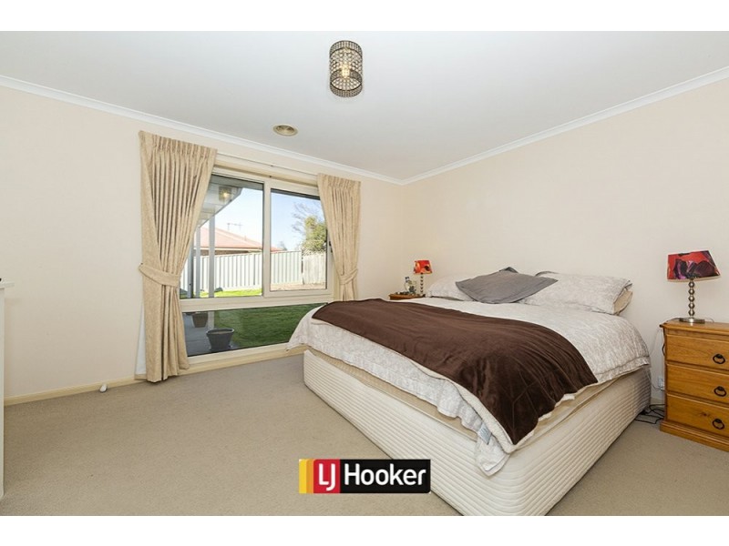 6 Ironbark Circuit, Jerrabomberra NSW 2619