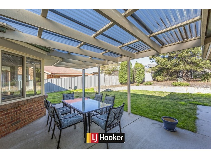 6 Ironbark Circuit, Jerrabomberra NSW 2619