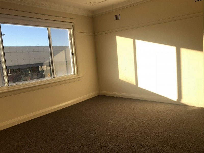 1/154 Monaro Street, Queanbeyan NSW 2620