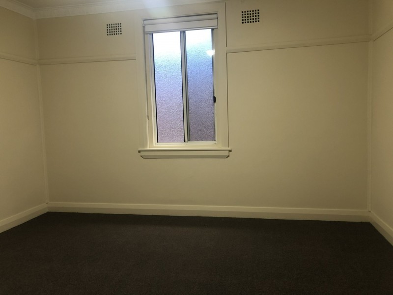 1/154 Monaro Street, Queanbeyan NSW 2620