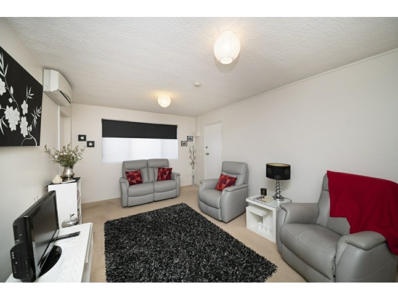 17/70 Uriarra Road, Queanbeyan NSW 2620