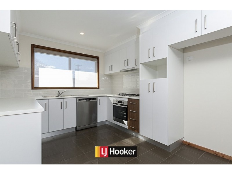 1/39 Molonglo Street, Queanbeyan NSW 2620
