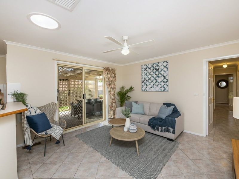 27 Nimbus Place, Queanbeyan NSW 2620