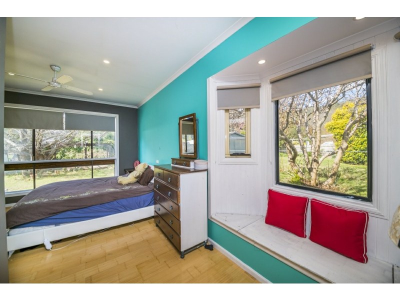 7 Kurrajong Street, Captains Flat NSW 2623