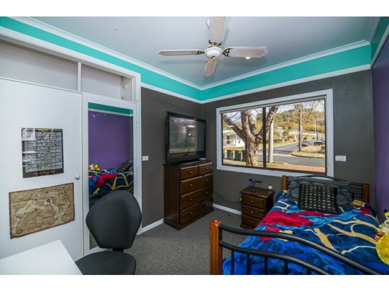 7 Kurrajong Street, Captains Flat NSW 2623