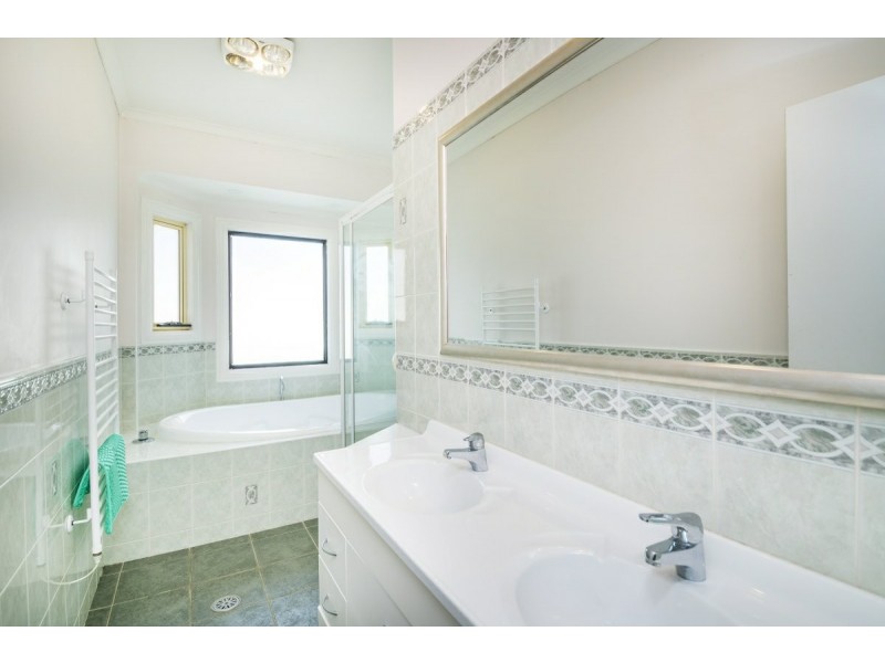 7 Kurrajong Street, Captains Flat NSW 2623