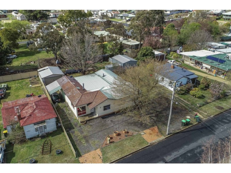 7 Kurrajong Street, Captains Flat NSW 2623