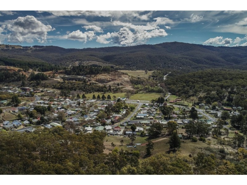 7 Kurrajong Street, Captains Flat NSW 2623