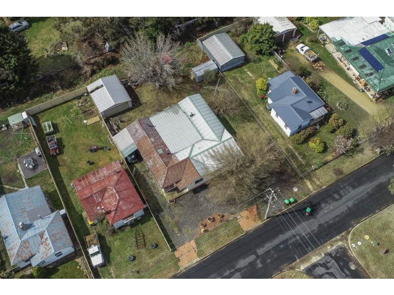 7 Kurrajong Street, Captains Flat NSW 2623