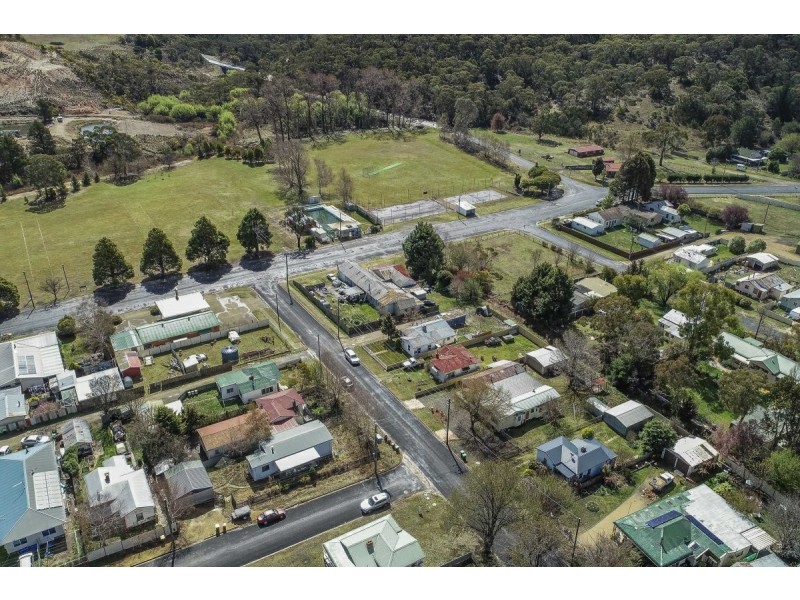 7 Kurrajong Street, Captains Flat NSW 2623