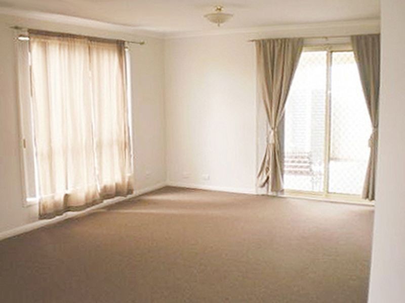 9/6 Mowatt Street, Queanbeyan NSW 2620
