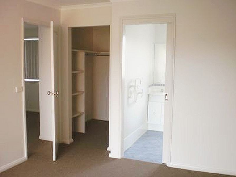 9/6 Mowatt Street, Queanbeyan NSW 2620