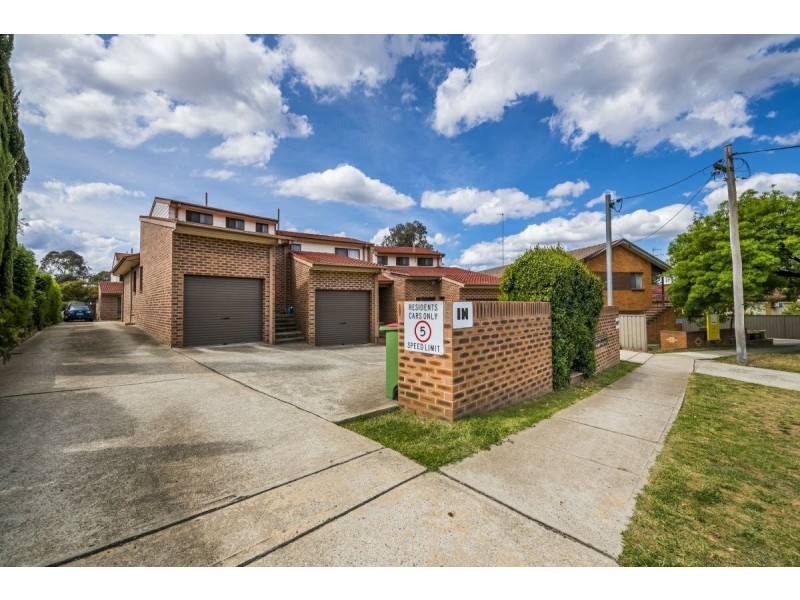 3/7 Adams Street, Queanbeyan NSW 2620