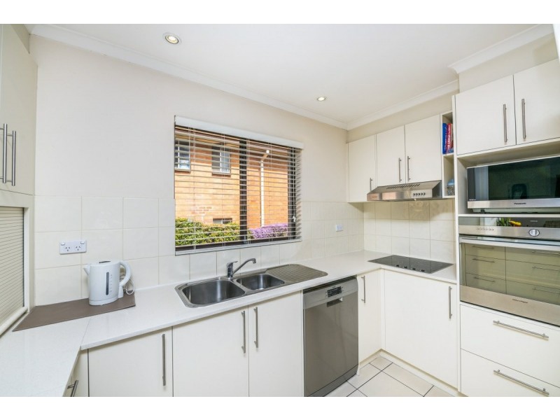 3/7 Adams Street, Queanbeyan NSW 2620