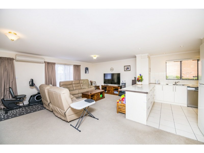 3/7 Adams Street, Queanbeyan NSW 2620