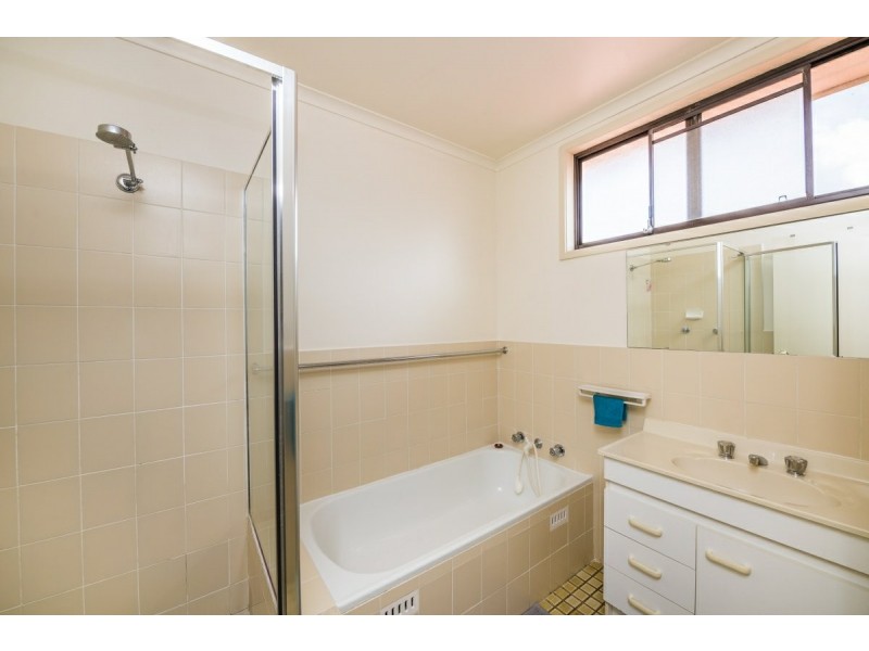 3/7 Adams Street, Queanbeyan NSW 2620