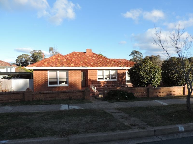 10 Blackall Avenue, Booroomba ACT 2620