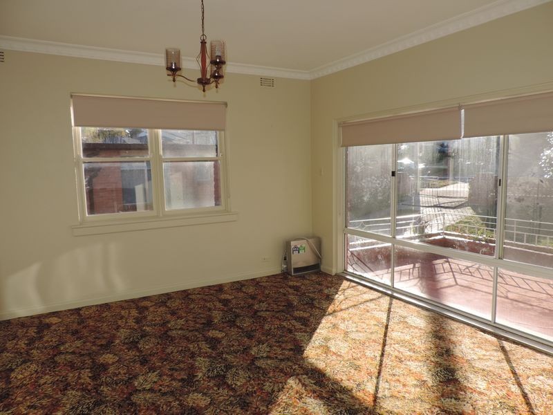 10 Blackall Avenue, Booroomba ACT 2620