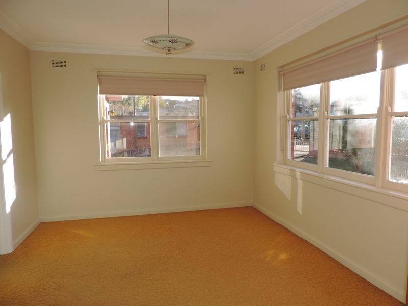 10 Blackall Avenue, Booroomba ACT 2620