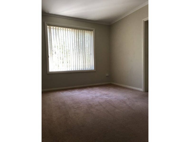 4/8 Booth Street, Queanbeyan East NSW 2620