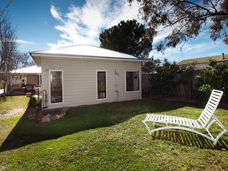 9 Alice Street, Queanbeyan NSW 2620