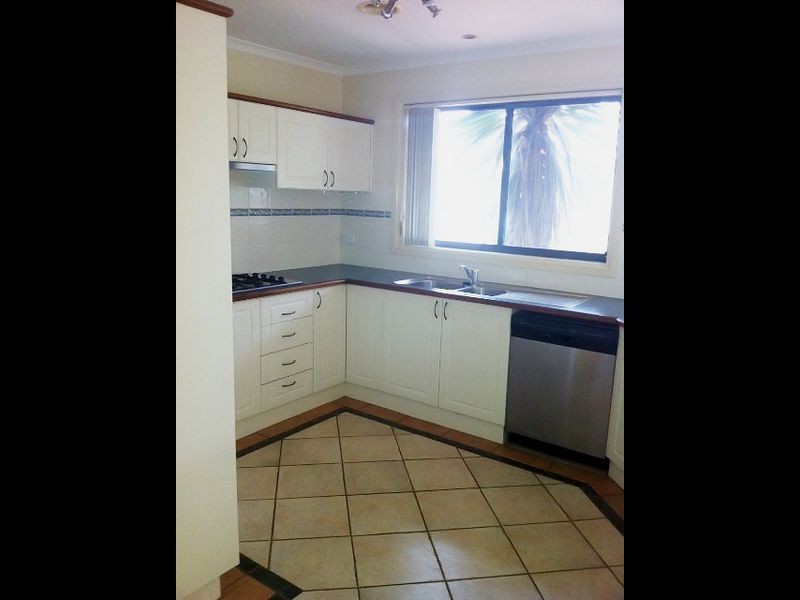 20 Bayside Court, Jerrabomberra NSW 2619