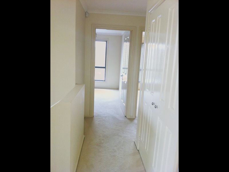 20 Bayside Court, Jerrabomberra NSW 2619