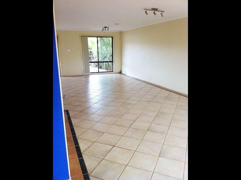 20 Bayside Court, Jerrabomberra NSW 2619