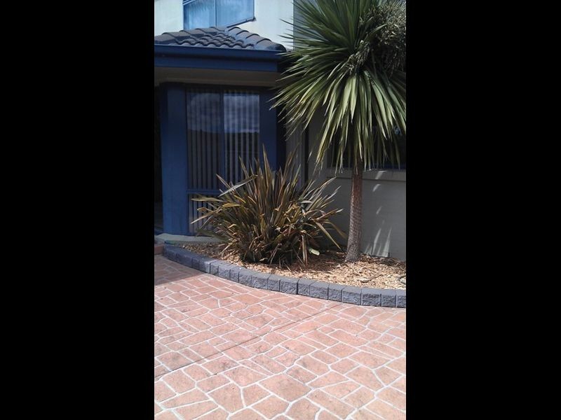 20 Bayside Court, Jerrabomberra NSW 2619