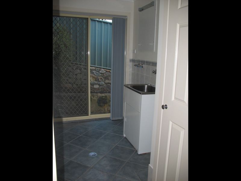 18 Magnolia Close, Jerrabomberra NSW 2619