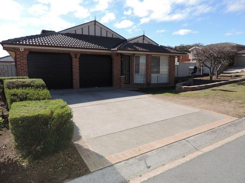 36 Thomas Royal Gardens, Queanbeyan NSW 2620