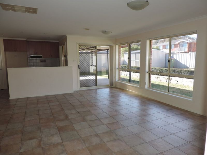 36 Thomas Royal Gardens, Queanbeyan NSW 2620