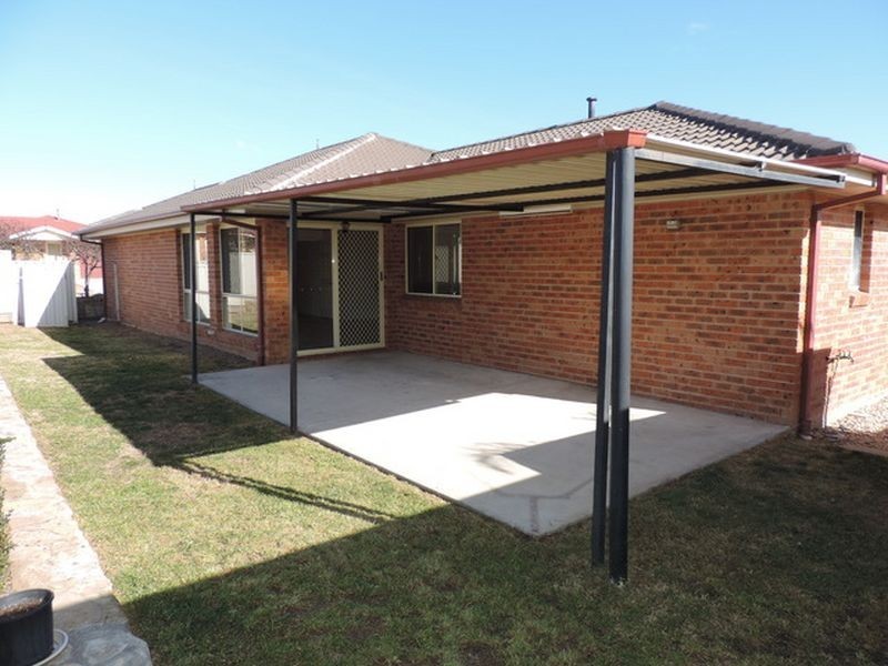 36 Thomas Royal Gardens, Queanbeyan NSW 2620