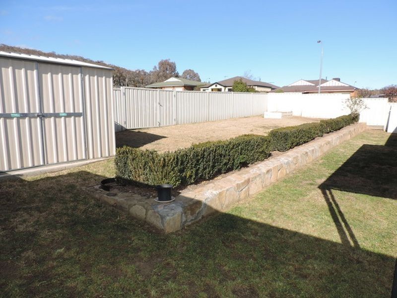 36 Thomas Royal Gardens, Queanbeyan NSW 2620