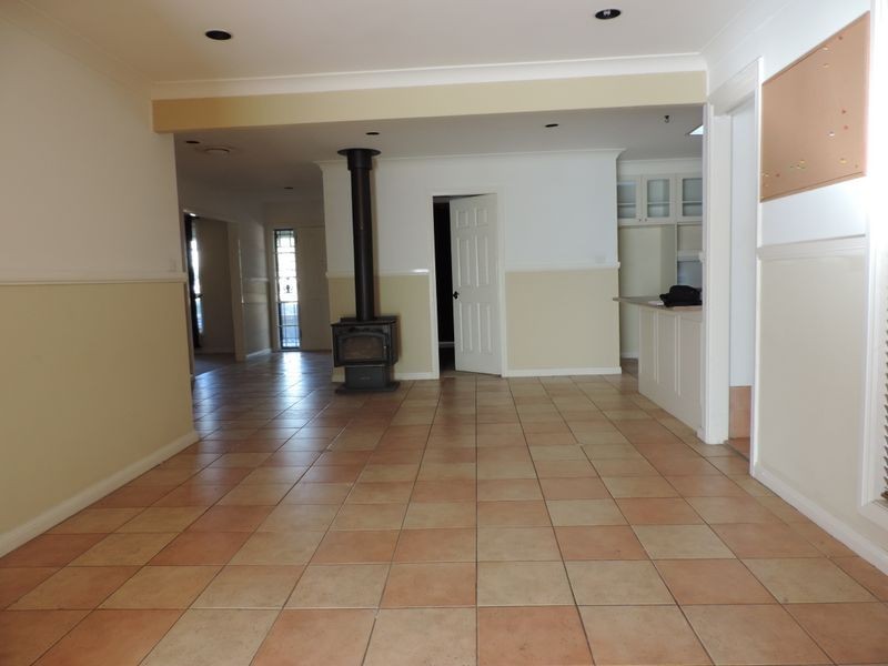 106 Brudenell Drive, Jerrabomberra NSW 2619