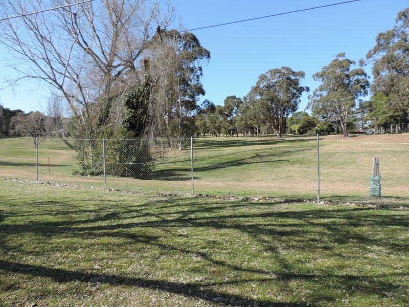 2/60 Trinculo Place, Queanbeyan NSW 2620