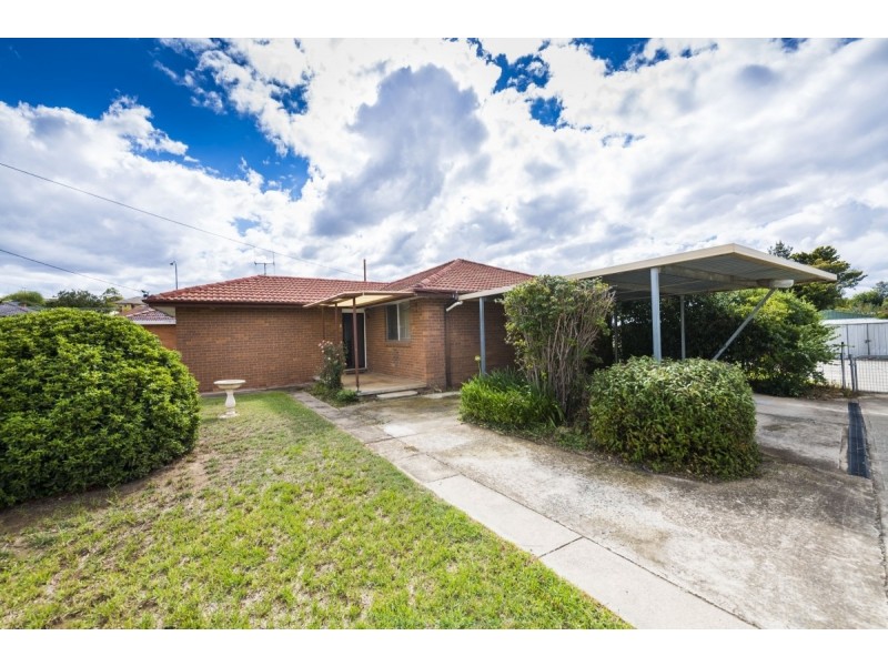 6 Dane Street, Queanbeyan NSW 2620