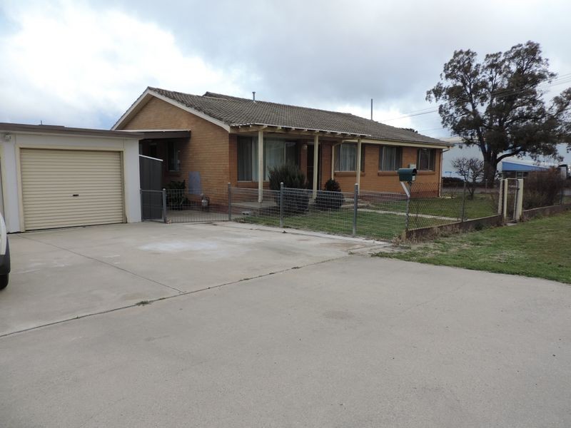 1/11 Waterloo Street, Queanbeyan NSW 2620